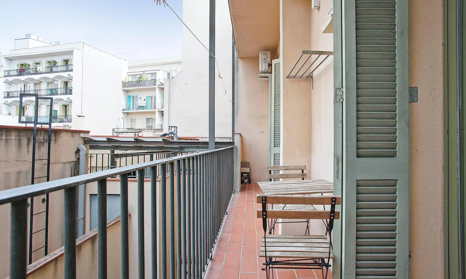 Beautiful Apartment In Las Ramblas Barcelona 6Pax