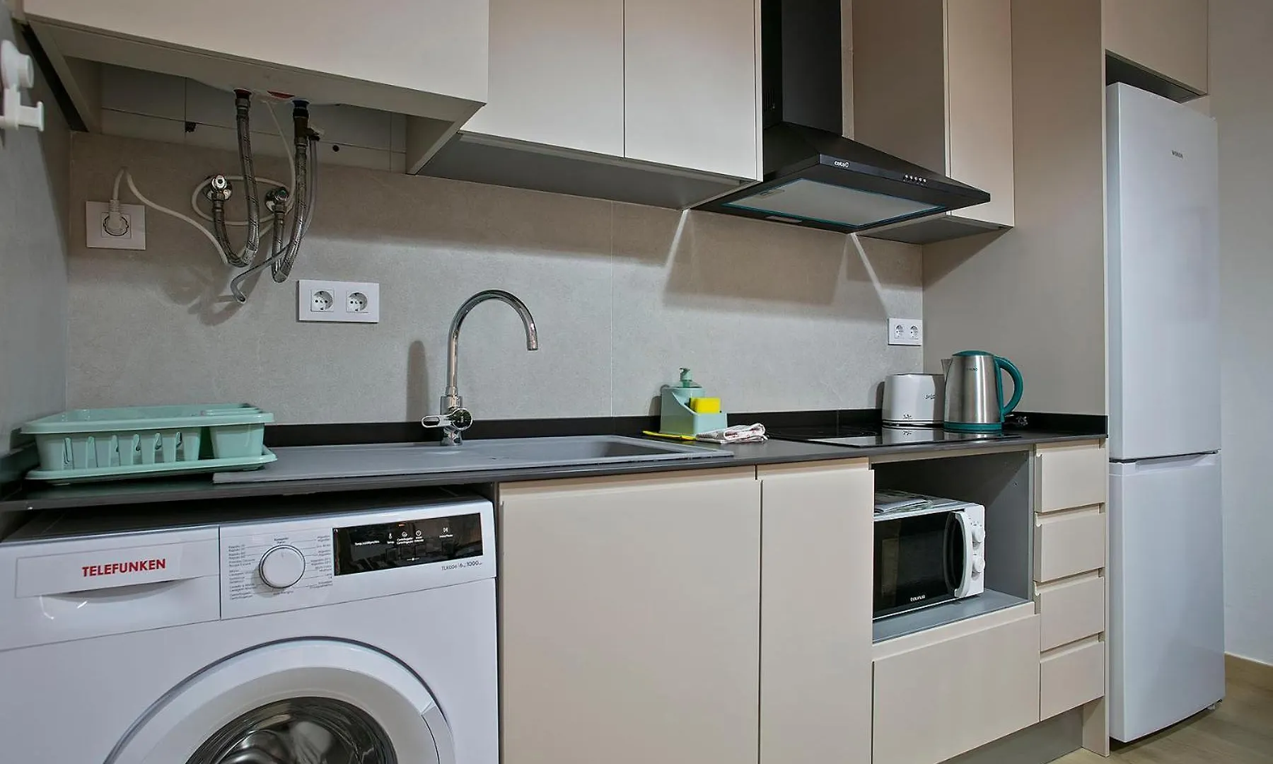Beautiful Apartment In Las Ramblas Barcelona 6Pax